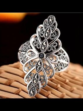 Silvertone Filigree Vintage Style Floral Statement Ring Adjustable